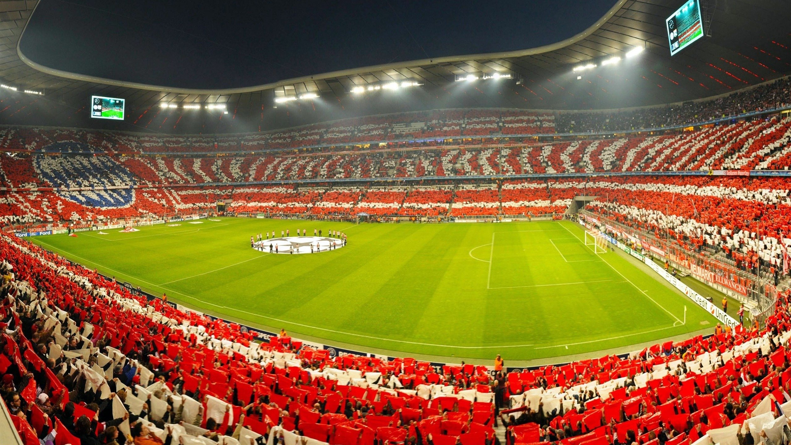 湖人推出“3D战术演练屏”，辅助教练组教学，湖人战术手册